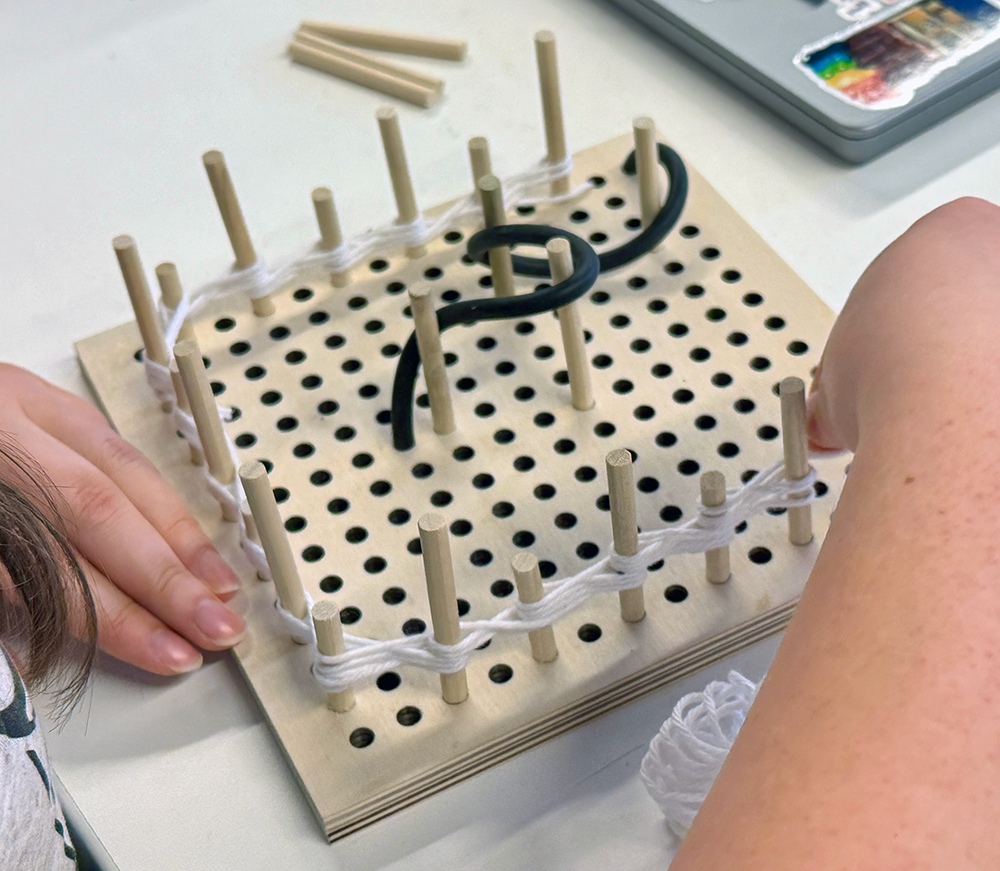 Individual pegboard structure 1